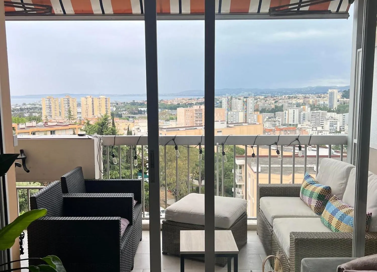 Calm Apartment With Sea View Nizza Franciaország